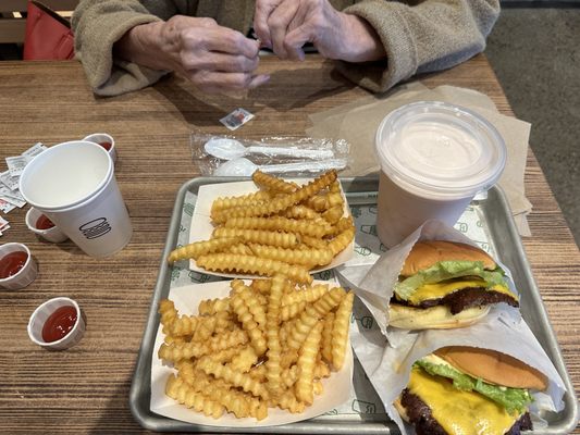 Shake Shack Rochester Hills by null