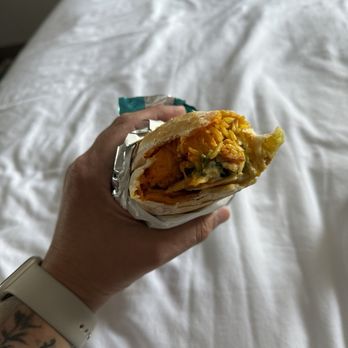 Mazala Pizza by Moti - Paneer tikka masala Burrito - Coffee & Tea Near Me - Chicago, Illinois