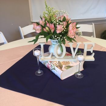 The Blue Cottage Event Center - Table centerpiece - Venues & Event Spaces Near Me - Jenks, Oklahoma The Blue Cottage Event Center - Table centerpiece - Venues & Event Spaces Near Me - Jenks, Oklahoma