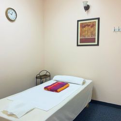 AT Foot Massage - Single Room