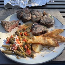Mama’s Fine Diner - Greek Plate