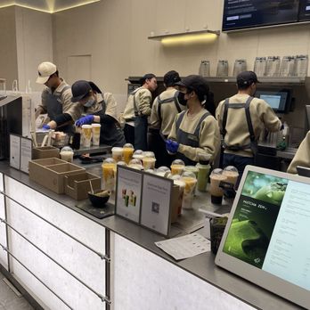 Heytea - Inside - Bubble Tea Near Me - Daly City, California