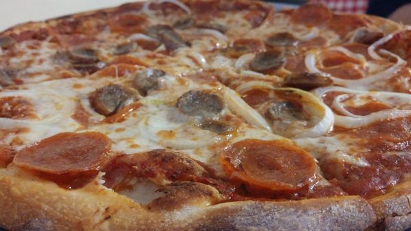 Vincenzo’s Pizzeria by null