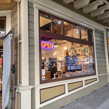 Bob's Donuts - Exterior of Bob's on Baker Street in San Francisco. - Donuts Near Me - San Francisco, California