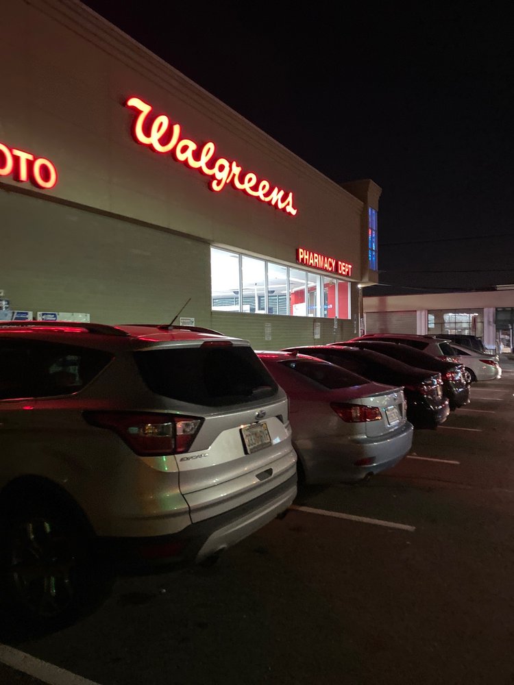 WALGREENS Updated August 2024 11 Photos & 12 Reviews 699 Broadway