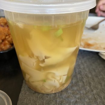 King Wong Chinese Restaurant - Wonton soup - Chinese Near Me - Marlton, New Jersey