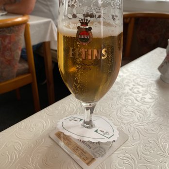 Fischerklause Hohenfelde - Veltins vom Fass - Restaurants Near Me - Hohenfelde, SH