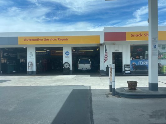 BOB’S SHELL SERVICE - Updated September 2025 - 15 Photos & 53 Reviews ...
