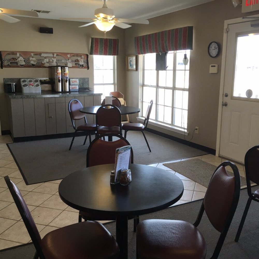 Gambino's Pizza - One (middle) of three dining areas. - Pizza Near Me - Gore, Oklahoma Gambino's Pizza - One (middle) of three dining areas. - Pizza Near Me - Gore, Oklahoma