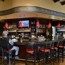 Jimmy Wan's Restaurant & Lounge