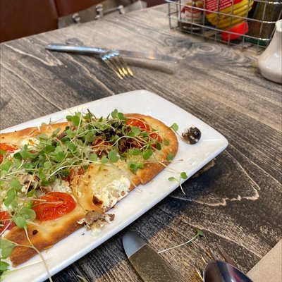 Healdsburg Bar & Grill by null