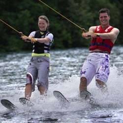 F-Z-X - Freizeitzentrum Xanten - Sportlich aktiv: Wasserski & Wakeboarden!