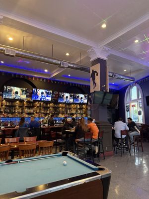 Yeti Sports Bar and Restaurant | Nepalese Indian Restaurant Berkeley by null