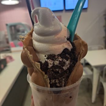 Nobibi - Puff with vanilla ice cream - Ice Cream & Frozen Yogurt Near Me - Fullerton, California
