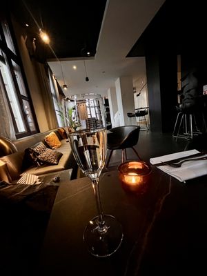 art'otel Amsterdam, Powered by Radisson Hotels by null