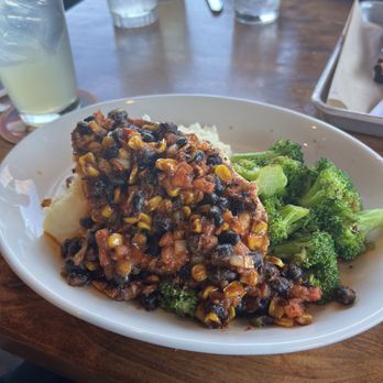 Twin Peaks - Chipotle Chicken meal - Sports Bars Near Me - Concord, North Carolina