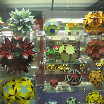 Science Museum - polyhedra - Museums Near Me - London, XGL
