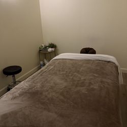 Avara Massage And Spa