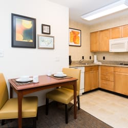 Residence Inn by Marriott Baton Rouge near LSU - Studio Kitchen