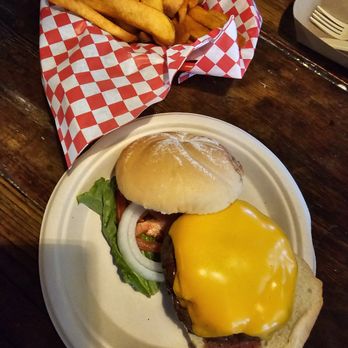 Le Tub - Burgers Near Me - Hollywood, Florida Le Tub - Burgers Near Me - Hollywood, Florida