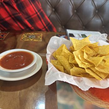 Cielito Lindo - Chips and salsa - Mexican Near Me - Athens, Georgia Cielito Lindo - Chips and salsa - Mexican Near Me - Athens, Georgia
