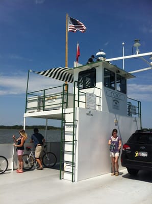 Oxford Bellevue Ferry by null