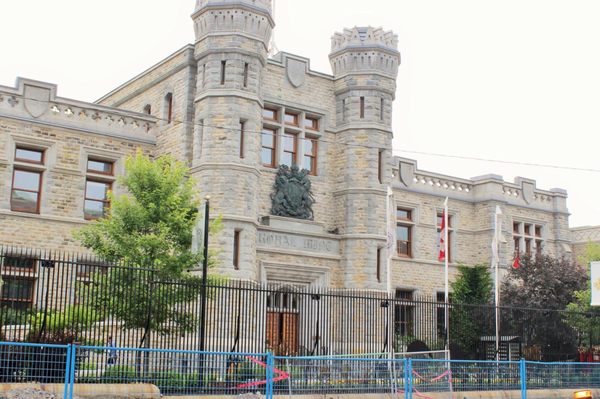 Royal Canadian Mint by null