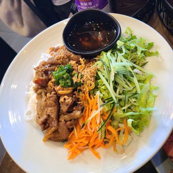 OMELI Kitchen - Grilled pork vermicelli noodles - Vietnamese Near Me - Fullerton, California OMELI Kitchen - Grilled pork vermicelli noodles - Vietnamese Near Me - Fullerton, California