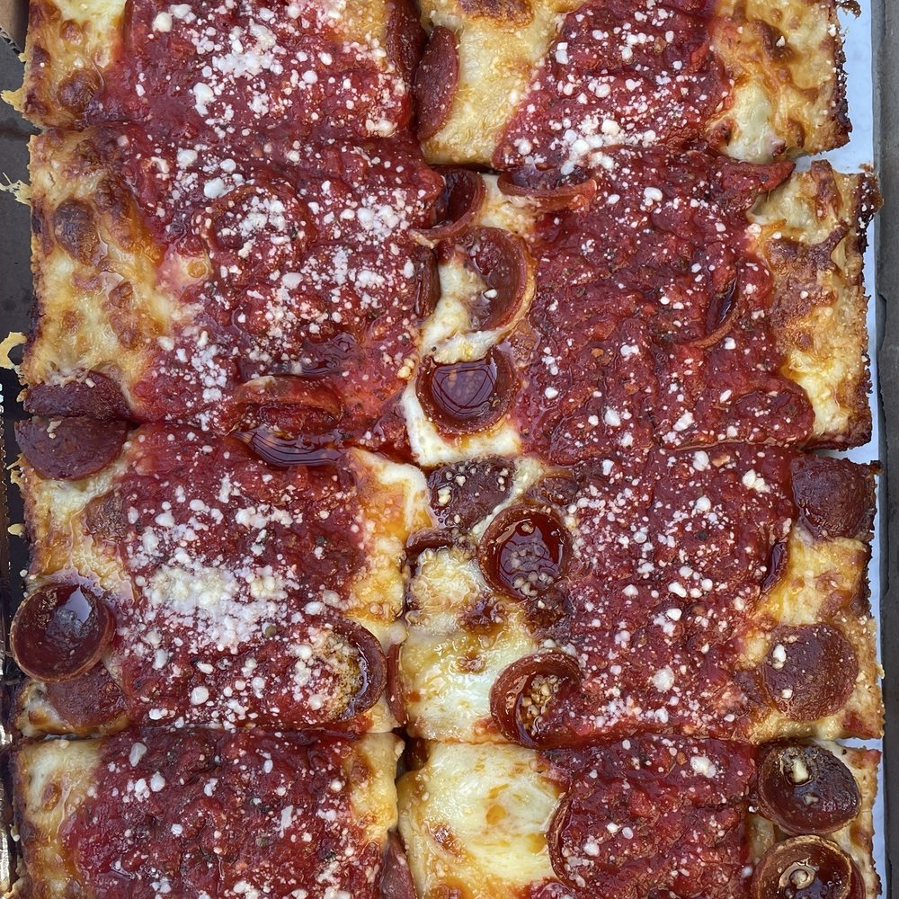 Futuro - Pizza Near Me - Indianapolis, Indiana Futuro - Pizza Near Me - Indianapolis, Indiana