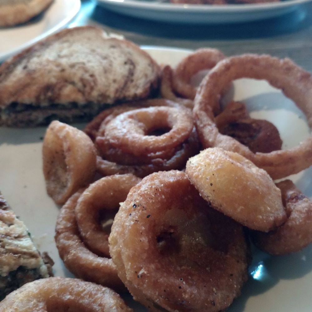 Patty Melt Sandwich and Onion Rings Patty Melt Sandwich and Onion Rings