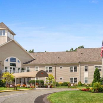 Benchmark Senior Living - Assisted Living Facilities Near Me - Wilbraham, Massachusetts