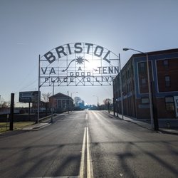 Historic Downtown State Street - State Street in Bristol TN/VA