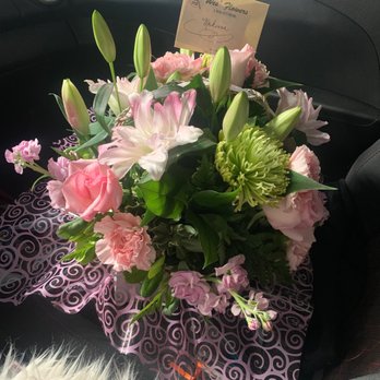 Wes' Flowers - Gorgeous bouquet - Florists Near Me - Temecula, California
