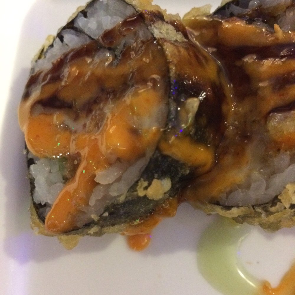 Sexy girl deep fried roll- very good! Sexy girl deep fried roll- very good!