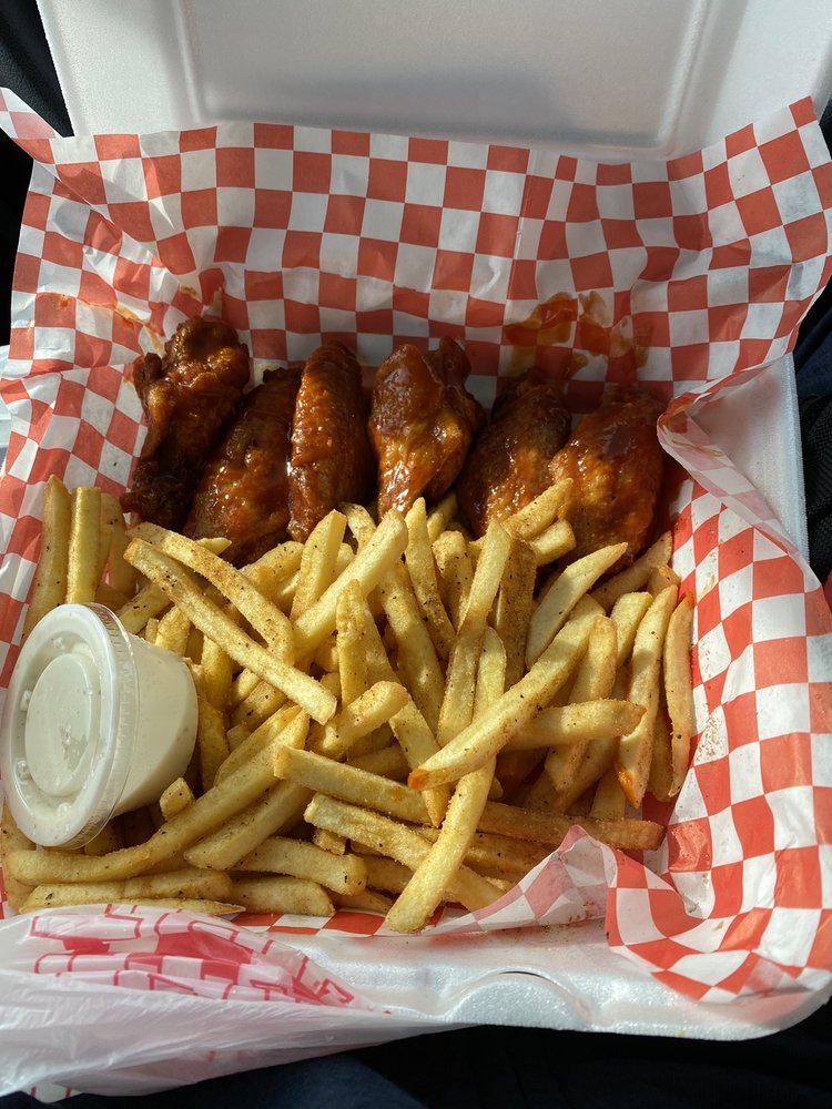 AWAD DAIQUIRIS & MORE Updated June 2024 13 Photos 8008 S Polk St