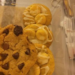The Cookie Lady - Best Lemon Cookies ever+