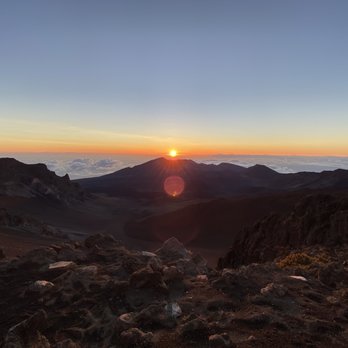 Skyline Hawaii - Sunrise at Haleakalā - Tours Near Me - Kahului, Hawaii Skyline Hawaii - Sunrise at Haleakalā - Tours Near Me - Kahului, Hawaii