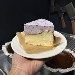 Platform 909 - Plain Basque Cheesecake