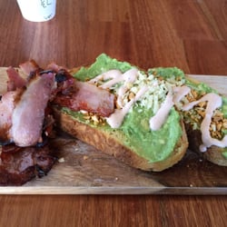 Fort Specialty Coffee - Smashed avo with bacon