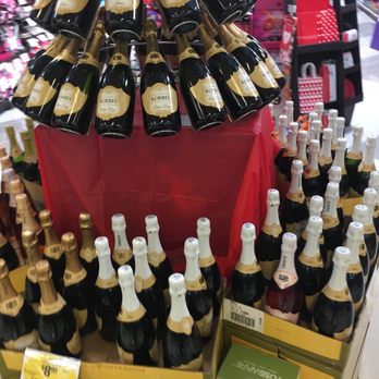 Ralphs - Champagne - Grocery Near Me - Sherman Oaks, California Ralphs - Champagne - Grocery Near Me - Sherman Oaks, California