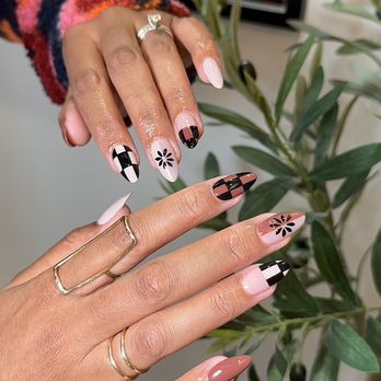 MOI Nails By Spring - Perfect nail for autumn - Nail Salons Near Me - Los Angeles, California