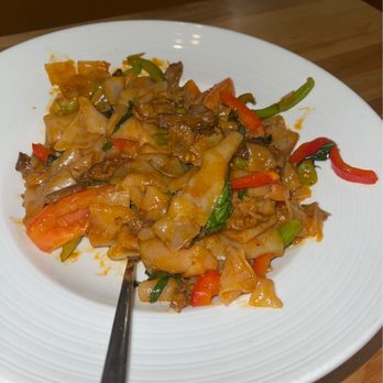 Thai Table - Drunken noodles - Thai Near Me - Whittier, California