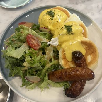 Fufu Pancake Cafe - Eggs Benedict soufflé pancakes with sausages - Pancakes Near Me - Vancouver, British Columbia Fufu Pancake Cafe - Eggs Benedict soufflé pancakes with sausages - Pancakes Near Me - Vancouver, British Columbia