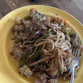 Quick Wok - Teriyaki Chicken with Pad Thai noodles YUM - Food Stands Near Me - Chelan, Washington Quick Wok - Teriyaki Chicken with Pad Thai noodles YUM - Food Stands Near Me - Chelan, Washington