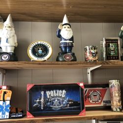 Country Cottage - Military,police, EMS memorabilia