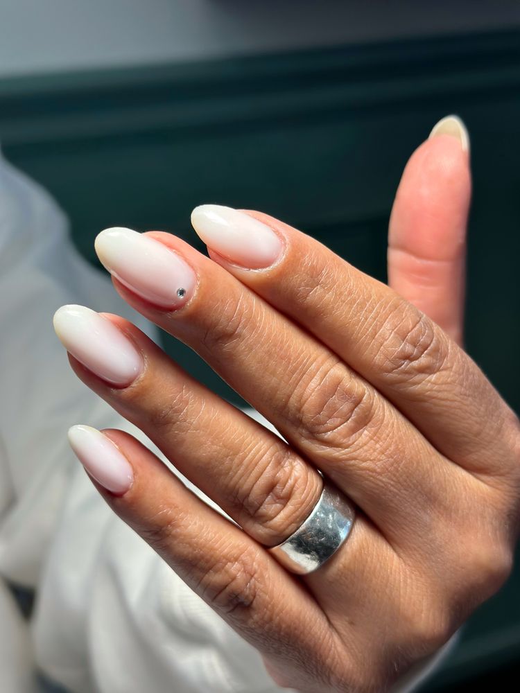 Amore Nail Lounge
