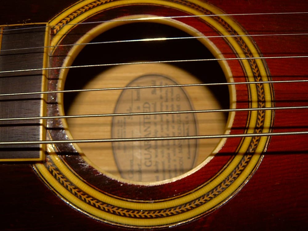 SOME NECK GUITARS Updated September 2024 5 Aungier Street, Dublin