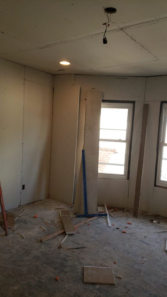 Slide of Kingdom Ave Construction