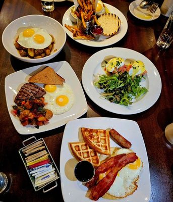 City Cellar Wine Bar & Grill by null