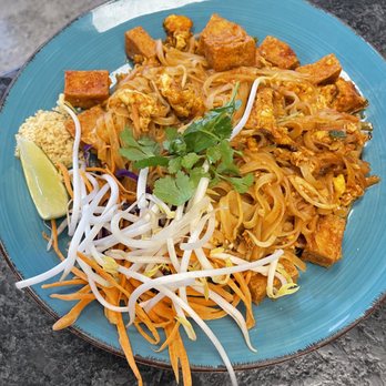 Tipsy Thai - Tofu Pad Thai - Thai Near Me - Mt. Juliet, Tennessee
